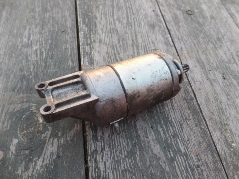 ROZRUSZNIK SUZUKI RF 600 ROZRUSZNIK SUZUKI RF 600