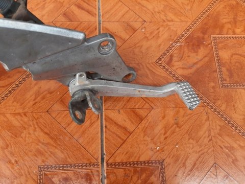 SET PODNÓŻEK PRAWY PRZÓD KAWASAKI ZXR 750 H SET PODNÓŻEK PRAWY PRZÓD KAWASAKI ZXR 750 H