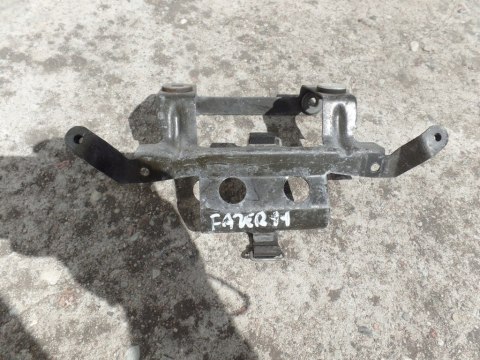 UCHWYT YAMAHA FAZER 600