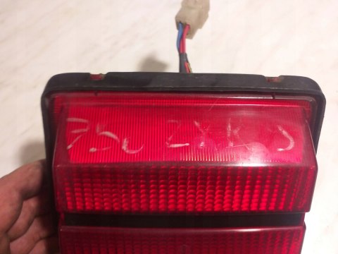 LAMPA TYŁ TYLNA KAWASAKI ZXR 750 LAMPA TYŁ TYLNA KAWASAKI ZXR 750