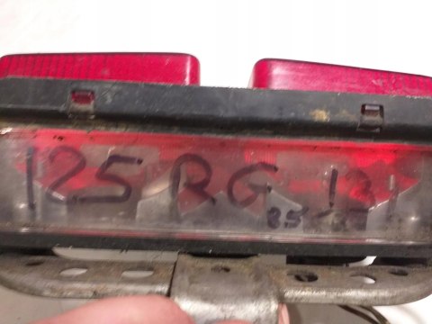 LAMPA TYŁ TYLNA SUZUKI RG 125 LAMPA TYŁ TYLNA SUZUKI RG 125