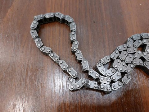 ŁAŃCUSZEK ROZRZĄDU YAMAHA XT 600