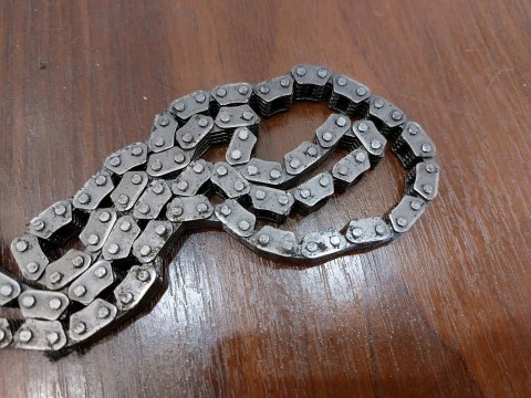 ŁAŃCUSZEK ROZRZĄDU YAMAHA XT 600