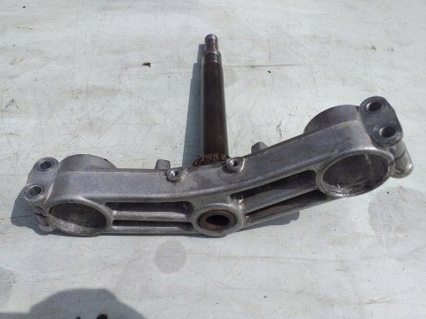 PÓŁKA DOLNA SZTYCA KAWASAKI ZXR 750 PÓŁKA DOLNA SZTYCA KAWASAKI ZXR 750
