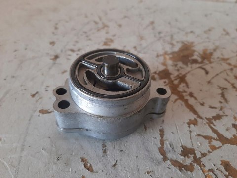 POMPA OLEJU OLEJOWA SUZUKI GSX 550 POMPA OLEJU OLEJOWA SUZUKI GSX 550