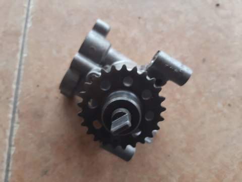POMPA OLEJU OLEJOWA YAMAHA FJR 1300 5JW POMPA OLEJU OLEJOWA YAMAHA FJR 1300 5JW