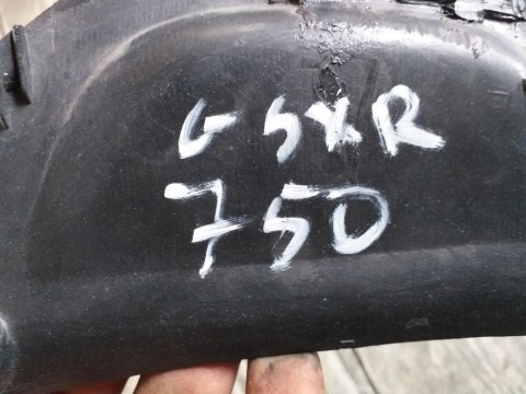 WYPEŁNIENIE LAMPY TYŁ TYLNEJ SUZUKI GSXR 750 WYPEŁNIENIE LAMPY TYŁ TYLNEJ SUZUKI GSXR 750