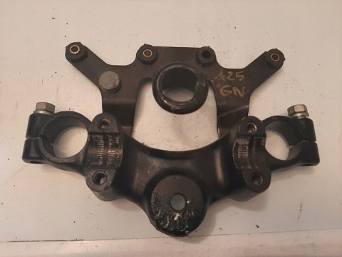 PÓŁKA GÓRNA ZAWIESZENIA SUZUKI GN 125 PÓŁKA GÓRNA ZAWIESZENIA SUZUKI GN 125