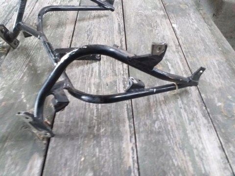 STELAŻ LAMPY PRZÓD CZASZY KAWASAKI GPZ 1000