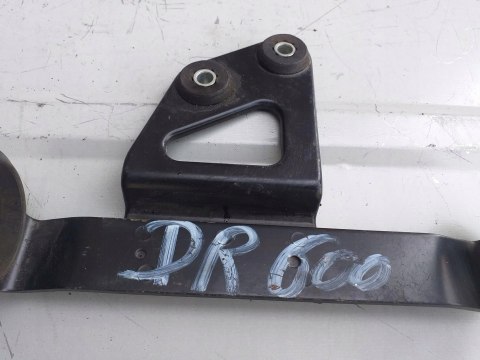 STELAŻ UCHWYT MOCOWANIE LAMPY SUZUKI DR 600