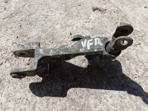 UCHWYT POMPA HONDA VFR