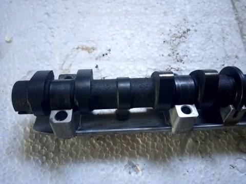 WAŁEK ROZRZĄDU POKRYWA KAWASAKI Z750 WAŁEK ROZRZĄDU POKRYWA KAWASAKI Z750