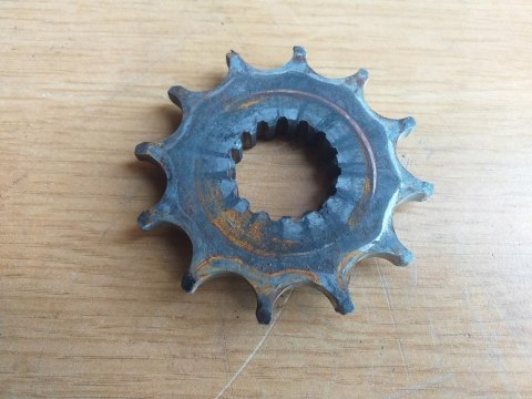 ZĘBATKA NAPĘD KTM LC4 620 ZĘBATKA NAPĘD KTM LC4 620