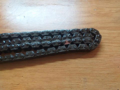 ŁAŃCUSZEK ROZRZĄDU HONDA VT750 SHADOW RC14E