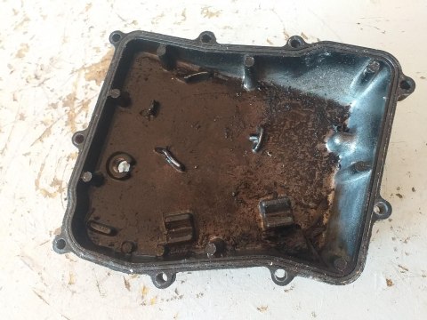 MISKA OLEJOWA OLEJU HONDA VF 750 SUPER MAGNA