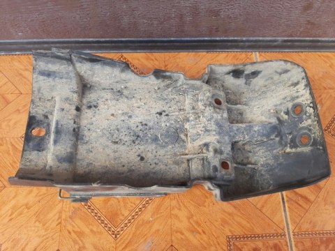 NADKOLE BŁOTNIK CHLAPACZ TYŁ HONDA MAGNA VF500 V30 NADKOLE BŁOTNIK CHLAPACZ TYŁ HONDA MAGNA VF500 V30