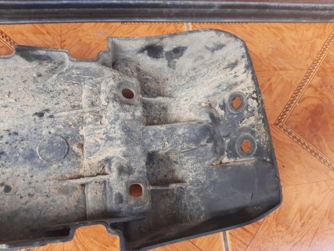 NADKOLE BŁOTNIK CHLAPACZ TYŁ HONDA MAGNA VF500 V30 NADKOLE BŁOTNIK CHLAPACZ TYŁ HONDA MAGNA VF500 V30