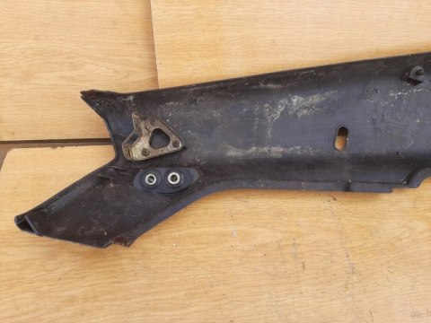 OGON ZADUPEK OWIEWKA PRAWA SUZUKI GSX R 1100 OGON ZADUPEK OWIEWKA PRAWA SUZUKI GSX R 1100