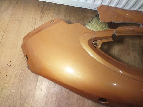 OSŁONA OWIEWKA BOK USZKODZONY BMW F650 CS