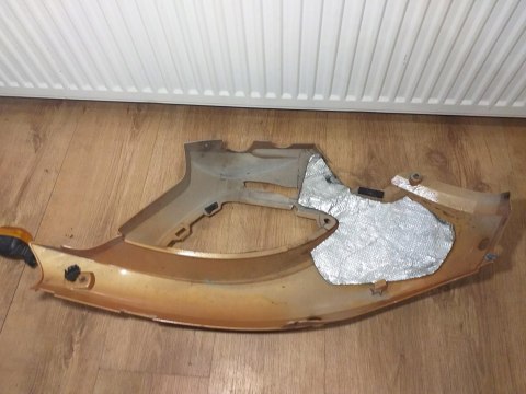 OSŁONA OWIEWKA BOK USZKODZONY BMW F650 CS