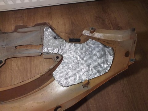 OSŁONA OWIEWKA BOK USZKODZONY BMW F650 CS