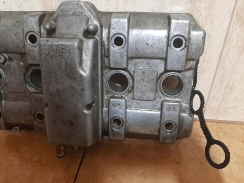 POKRYWA ZAWORÓW HONDA CBR 1000F