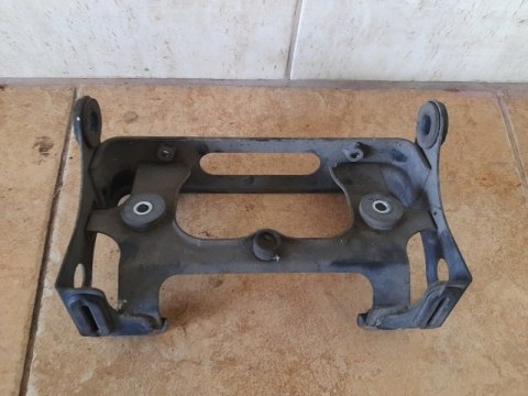 STELAŻ UCHWYT MOCOWANIE KAWASAKI ZXR 750 H