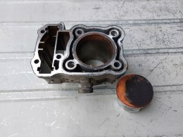 CYLINDER + TŁOK KPL HONDA NTV 650 RC33E