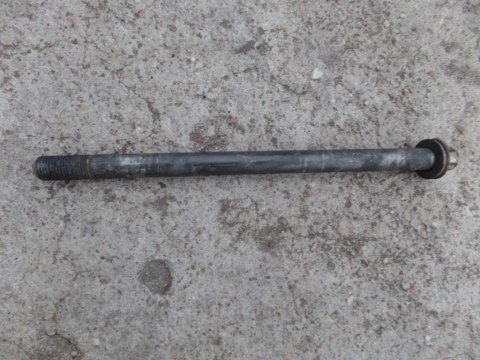 OŚ SUZUKI RG 80 OŚ SUZUKI RG 80