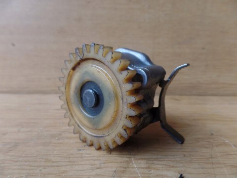 POMPA OLEJU OLEJOWA YAMAHA TDM 850 3VD POMPA OLEJU OLEJOWA YAMAHA TDM 850 3VD