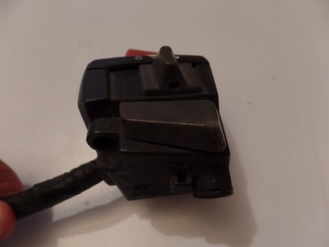 PRZEŁĄCZNIK PRAWY APRILIA PEGASO STRADA