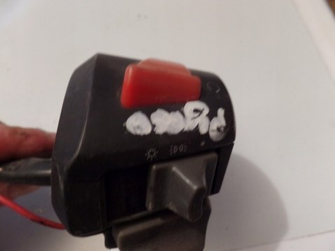 PRZEŁĄCZNIK PRAWY APRILIA PEGASO STRADA