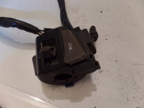 PRZEŁĄCZNIK PRAWY APRILIA PEGASO STRADA