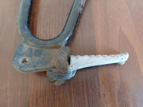 SET PODNÓŻEK YAMAHA FZR 600 3HE