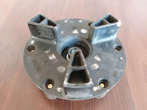 ZABIERAK YAMAHA FZR 600 3HE