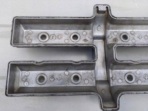 POKRYWA OSŁONA ZAWORÓW GŁOWICY YAMAHA FZR 600 3HE