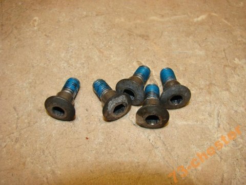 SUZUKI SV 650 - śruby tarczy przód