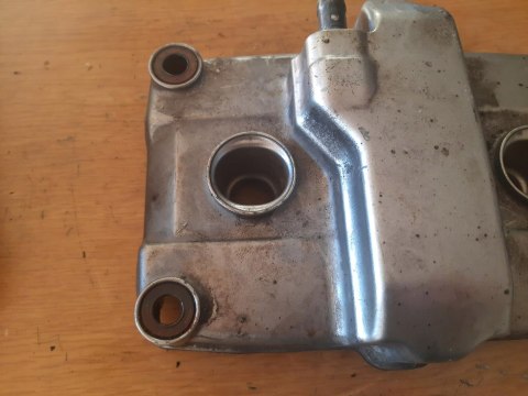 POKRYWA ZAWORÓW GŁOWICY HONDA CB 500 PC26E