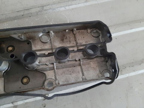 POKRYWA ZAWORÓW GŁOWICY HONDA CBR 600F