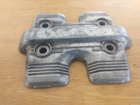 POKRYWA ZAWORÓW GŁOWICY HONDA VF 750 SUPER MAGNA