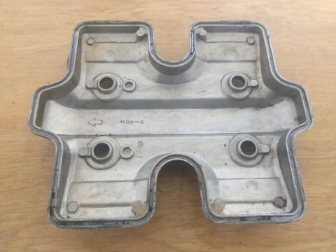 POKRYWA ZAWORÓW GŁOWICY HONDA VF 750 SUPER MAGNA