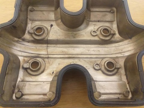 POKRYWA ZAWORÓW GŁOWICY HONDA VF 750 SUPER MAGNA