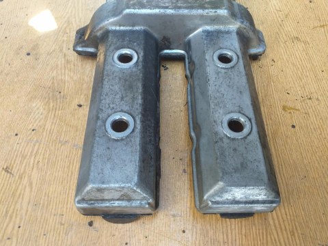 POKRYWA ZAWORÓW GŁOWICY YAMAHA FZR 500 3HJ