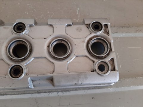 POKRYWA ZAWORÓW GŁOWICY YAMAHA YZF R6