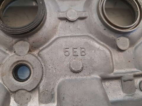 POKRYWA ZAWORÓW GŁOWICY YAMAHA YZF R6