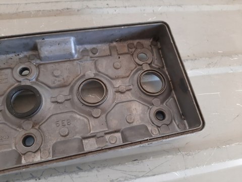 POKRYWA ZAWORÓW GŁOWICY YAMAHA YZF R6