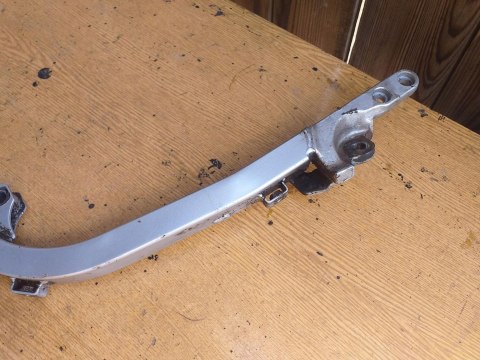 RAMA UCHWYT MOCOWANIE YAMAHA FZR 500 3HJ RAMA UCHWYT MOCOWANIE YAMAHA FZR 500 3HJ