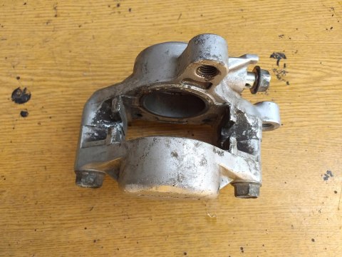 ZACISK HAMULCOWY YAMAHA FZR 500 3HJ ZACISK HAMULCOWY YAMAHA FZR 500 3HJ