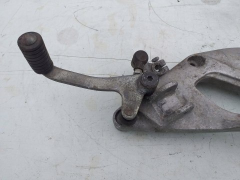 MOCOWANIE SETA PODNÓŻKA LEWY PRZÓD YAMAHA XJ 600 MOCOWANIE SETA PODNÓŻKA LEWY PRZÓD YAMAHA XJ 600