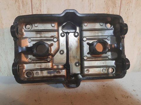 POKRYWA ZAWORÓW GŁOWICY HONDA CB 500 PC26E